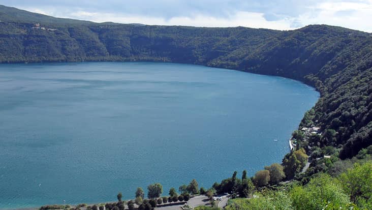 images/tours/cities/castelgandolfo lago albano.jpg